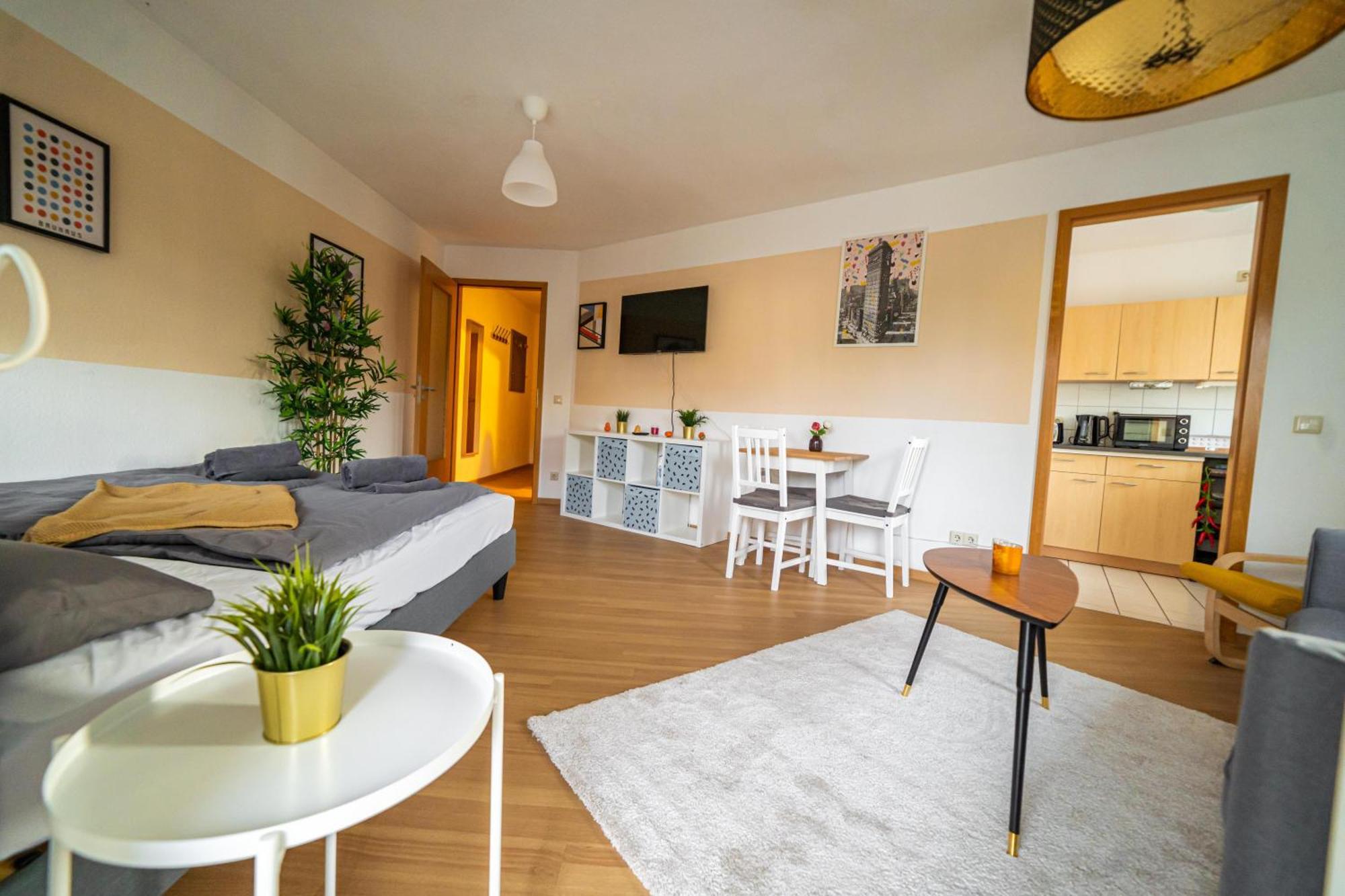 Full House Studios - Kornhauspremium Apartment - Balkon, Wifi Dessau-Rosslau Habitación foto